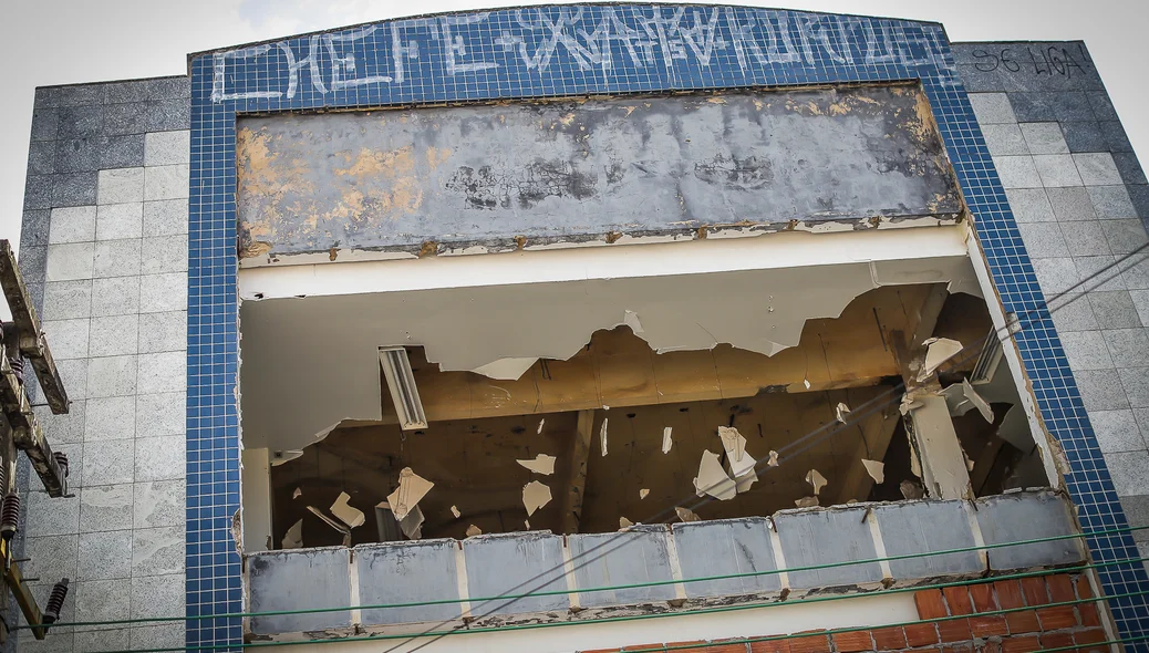 Dezenas de prédios abandonados no Centro de Teresina