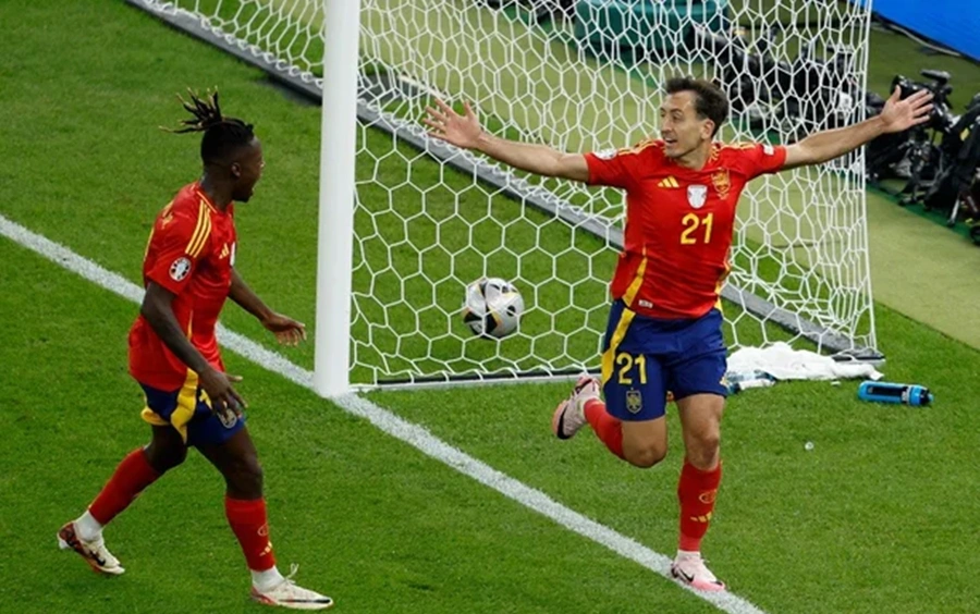 Espanha vence a Inglaterra e conquista a Eurocopa