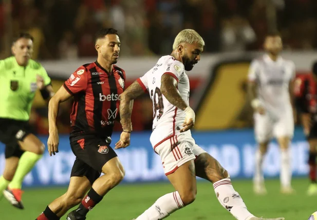 Flamengo venceu o Vitória no Barradão