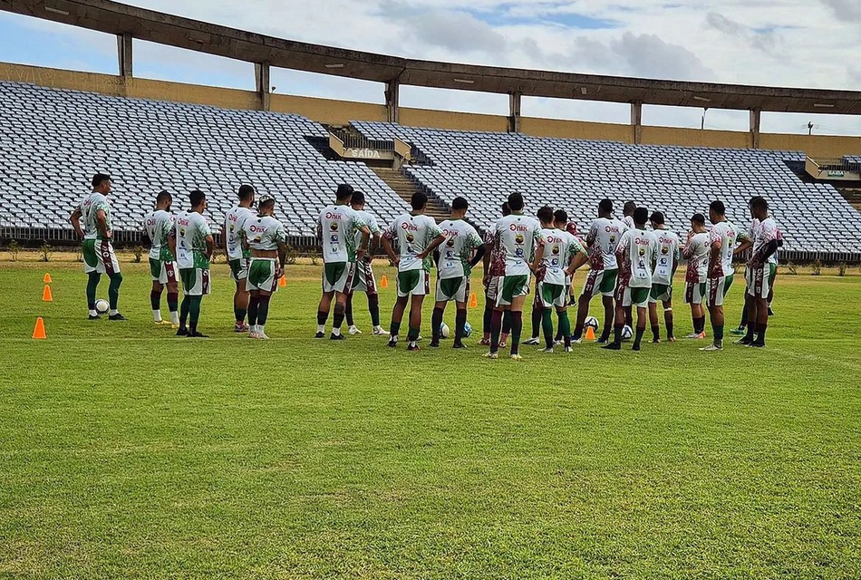 Fluminense-PI é derrotado dentro de casa