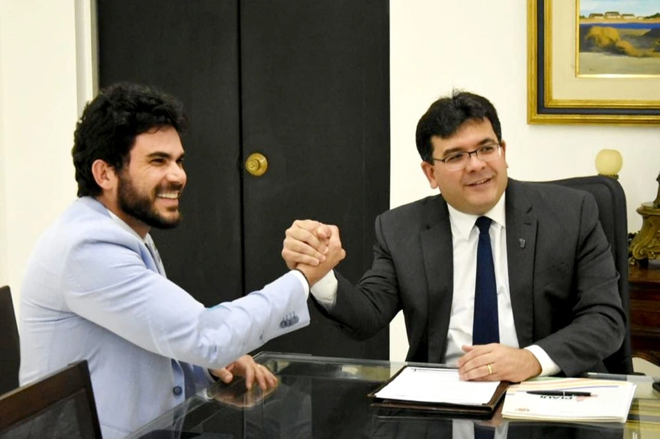 Governador Rafael Fonteles ao lado do deputado estadual Marcus Vinícius
