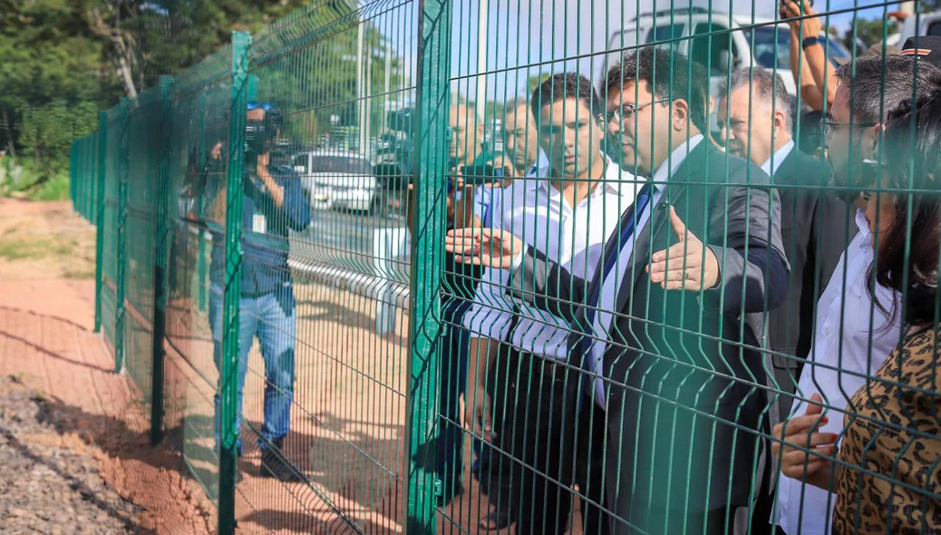 Governador vistoriando entrega da obra de drenagem na BR 343