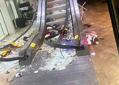 Imagens de estádio destruído após confusão