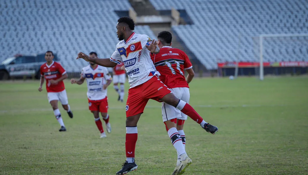 Jogadores do Porto Velho e River
