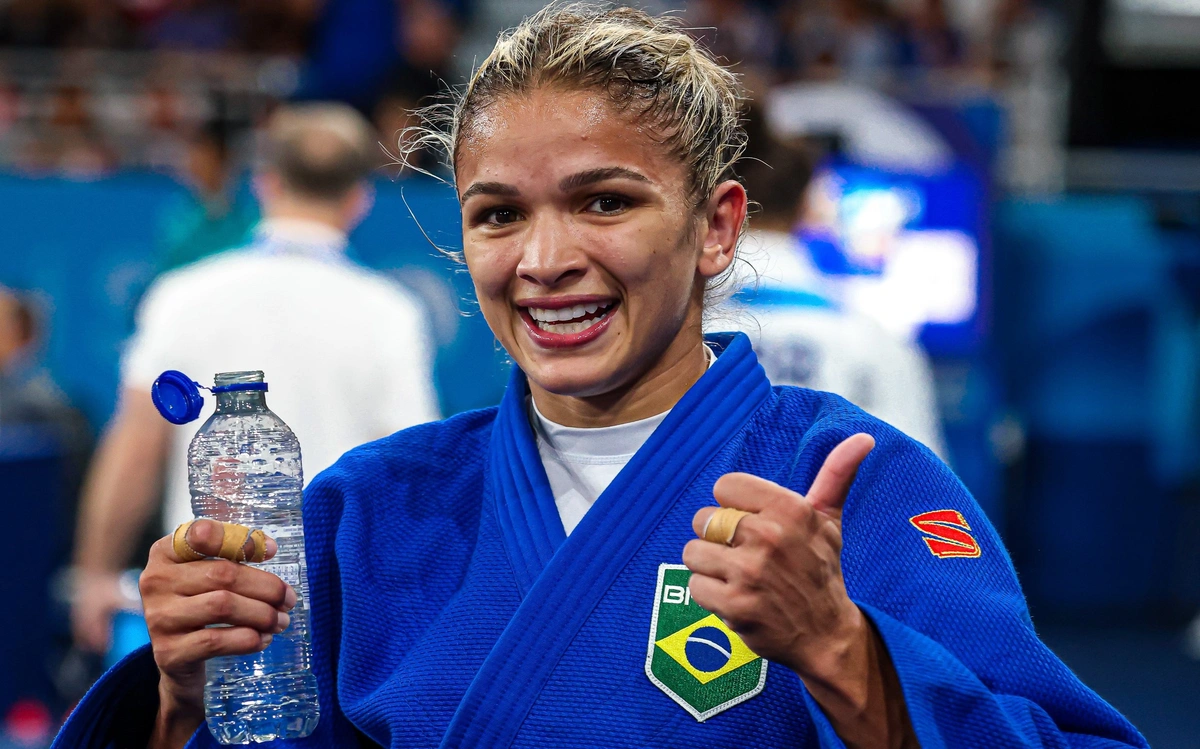 Larissa Pimenta leva o bronze e conquista 2ª medalha do Brasil em Paris
