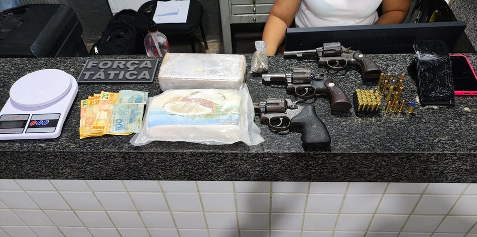 Material apreendido pela polícia