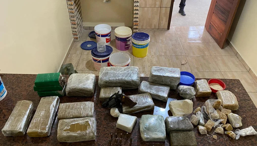 Material entorpecente preso na Operação DRACO 137