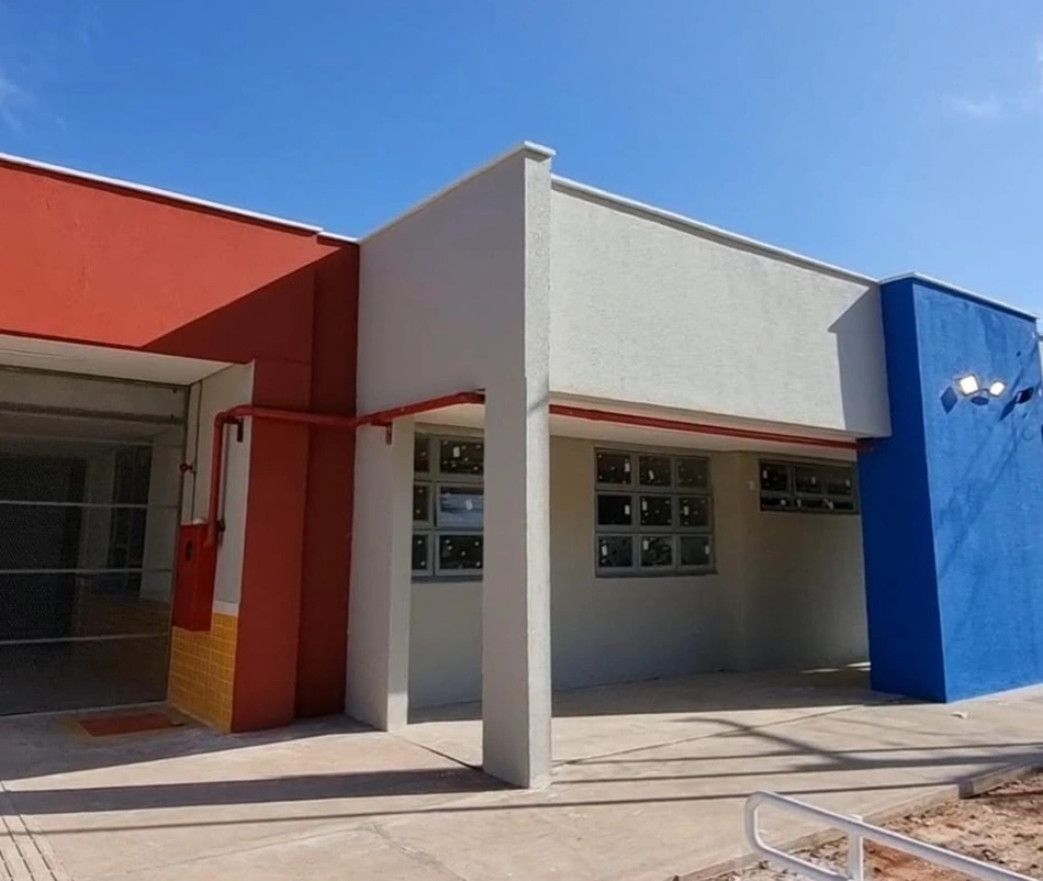 Nova creche em Nazária