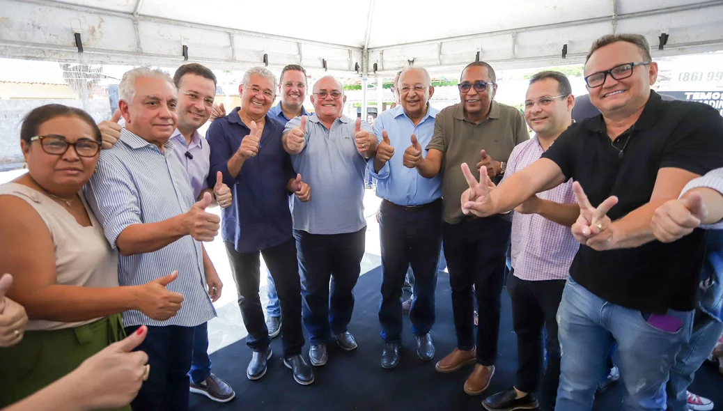 O prefeito de Teresina, Dr. Pessoa (PRD), inaugurou nesta sexta-feira (5) o recapeamento asfáltico e revitalização da Avenida Professor Camilo Filho