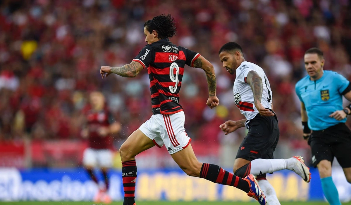 Pedro marcou um dos gols da vitória do Flamengo