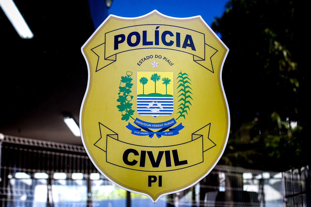 Delegado denuncia condições de trabalho abusivas na Delegacia de Picos