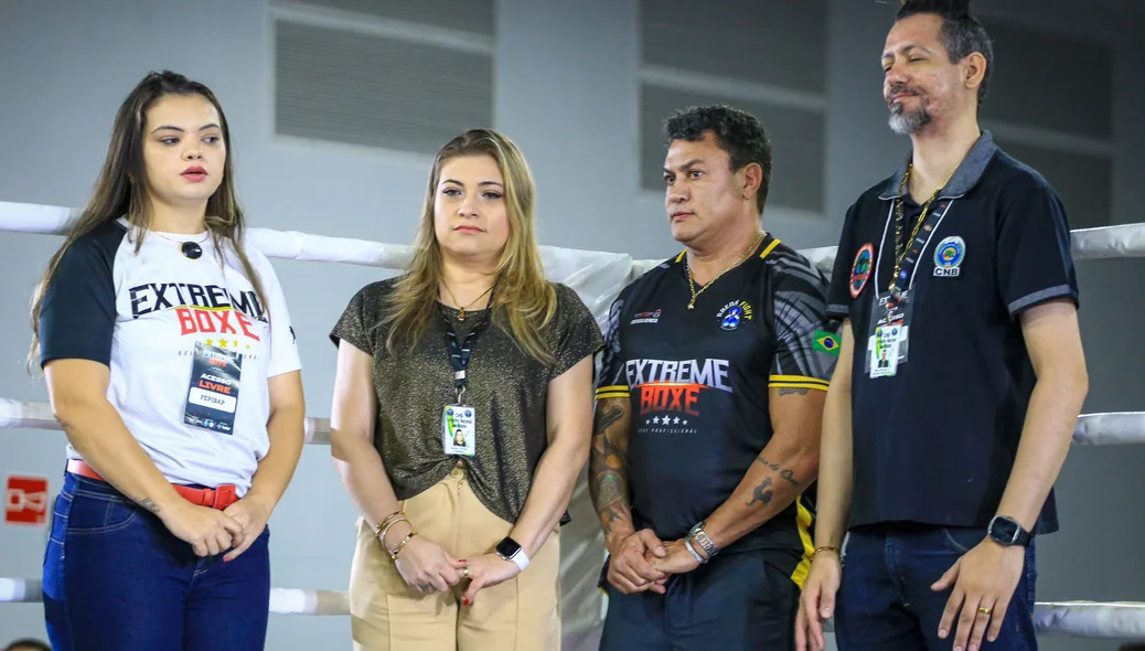 Popó e organizadores do evento