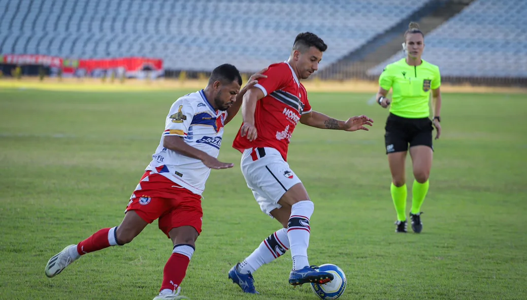 Porto Velho e River em campo