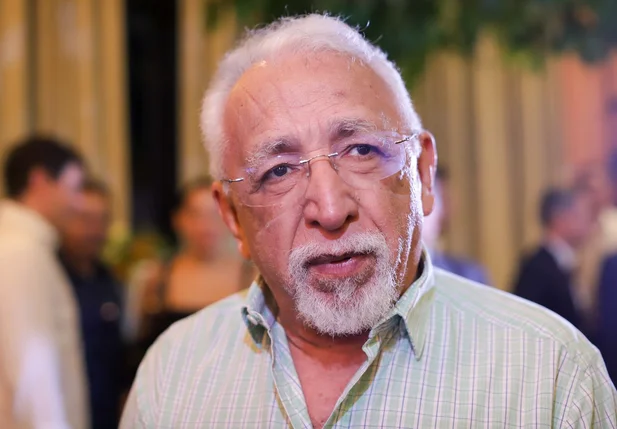 Professor Fonseca Neto