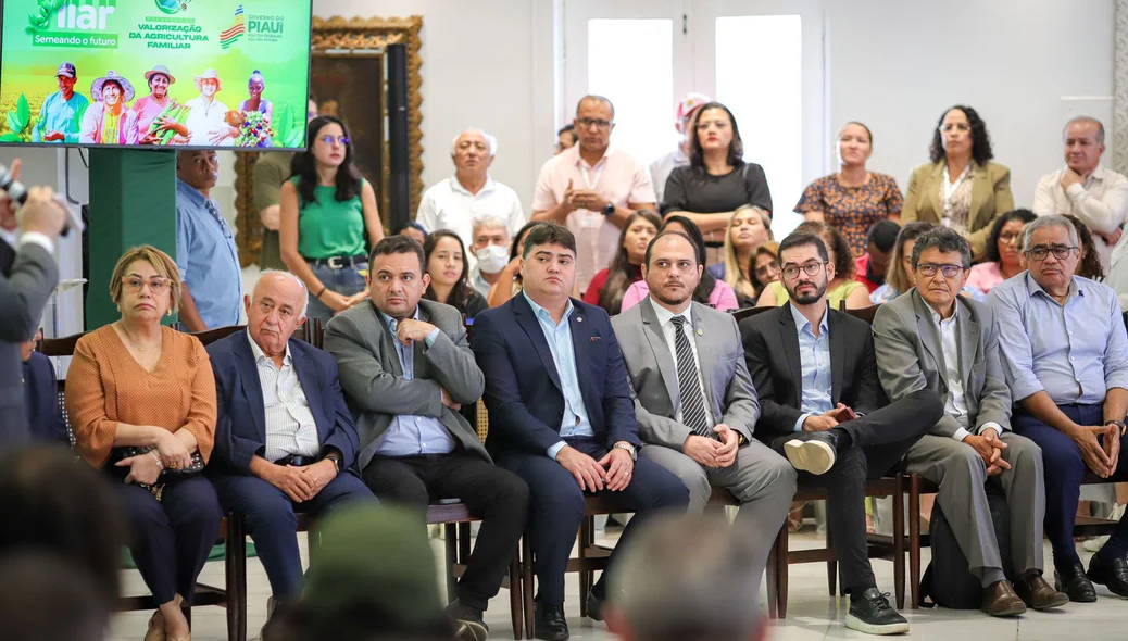 Projetos incluem construção de novas cisternas e apoio ao jovem do campo