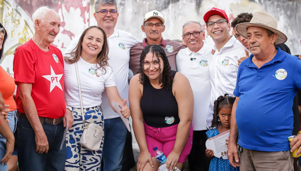 Quirino Neto e apoiadores