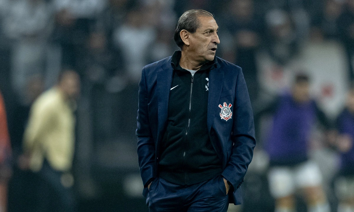 Ramón Díaz estreou com vitória no Corinthians