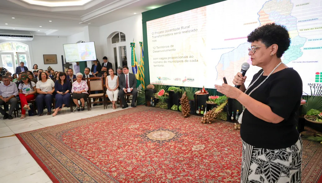 Secretária da Agricultura Familiar, Rejane Tavares