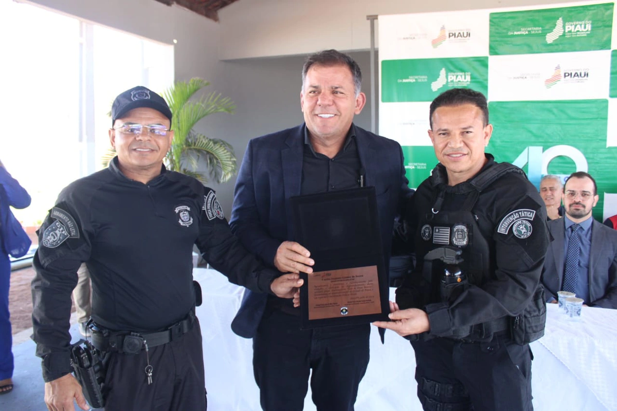 SEJUS entrega reforma da Penitenciária de Picos