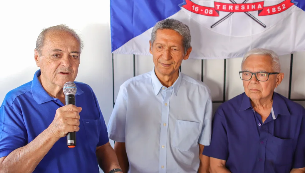 Sílvio Mendes ao lado de Francisco Gerardo