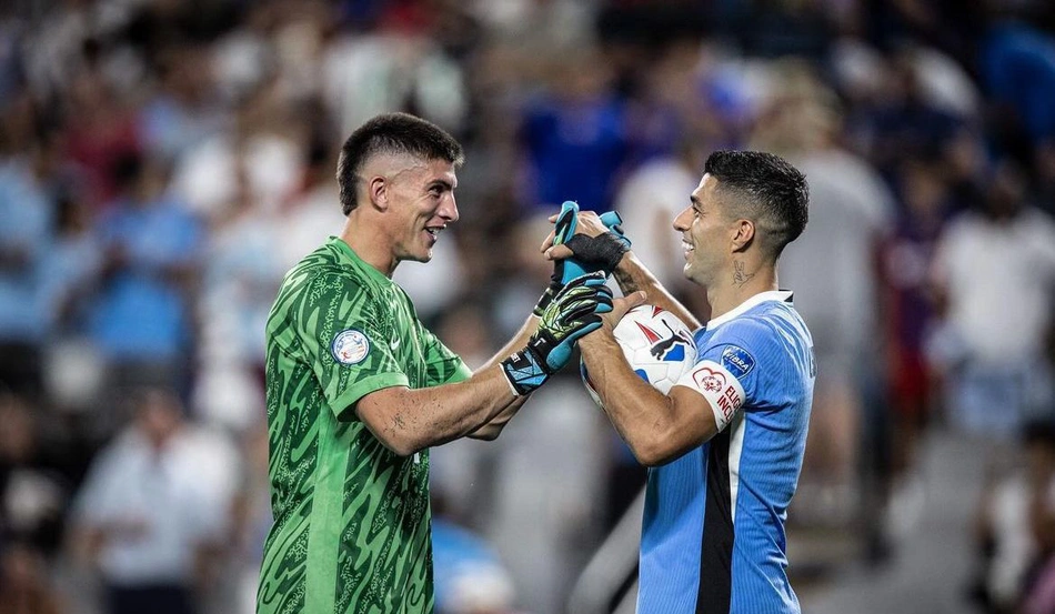 Suárez e Rochet comemoram vitória nos pênaltis
