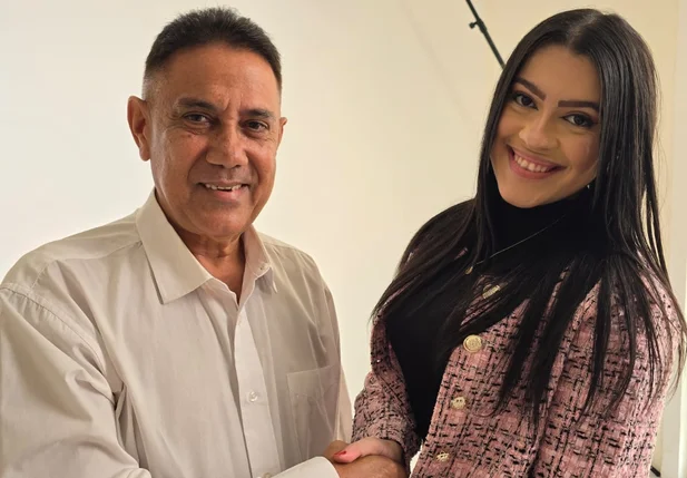 Telsírio Alencar e a vice Juliana Macêdo