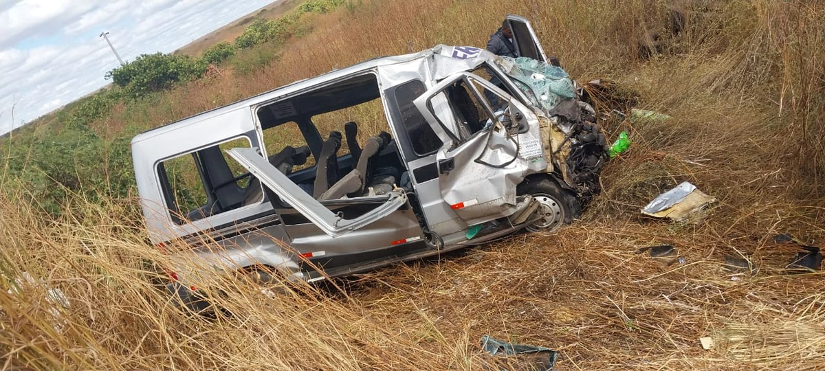 Van destruída