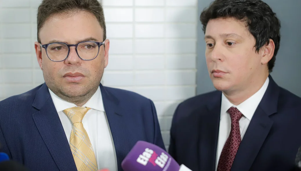 Aluísio Sampaio e VIctor Linhares