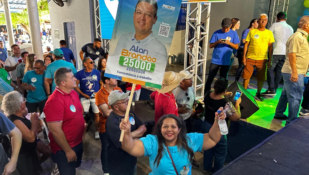 Apoiadora de Alan Brandão no evento