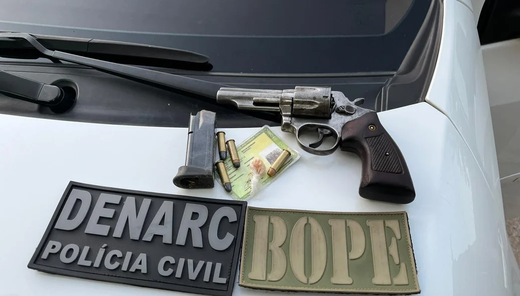 Arma de fogo apreendida na Operação DENARC 50