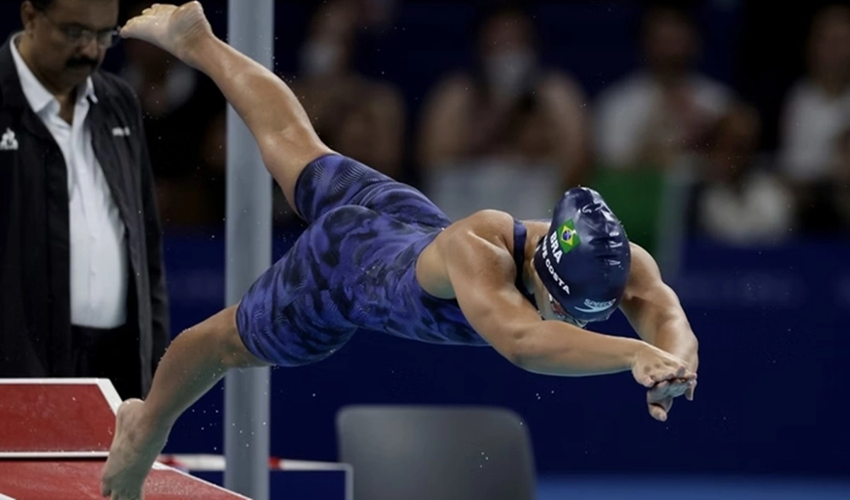 Brasil avançou para a final do revezamento 4x200m da natação feminina