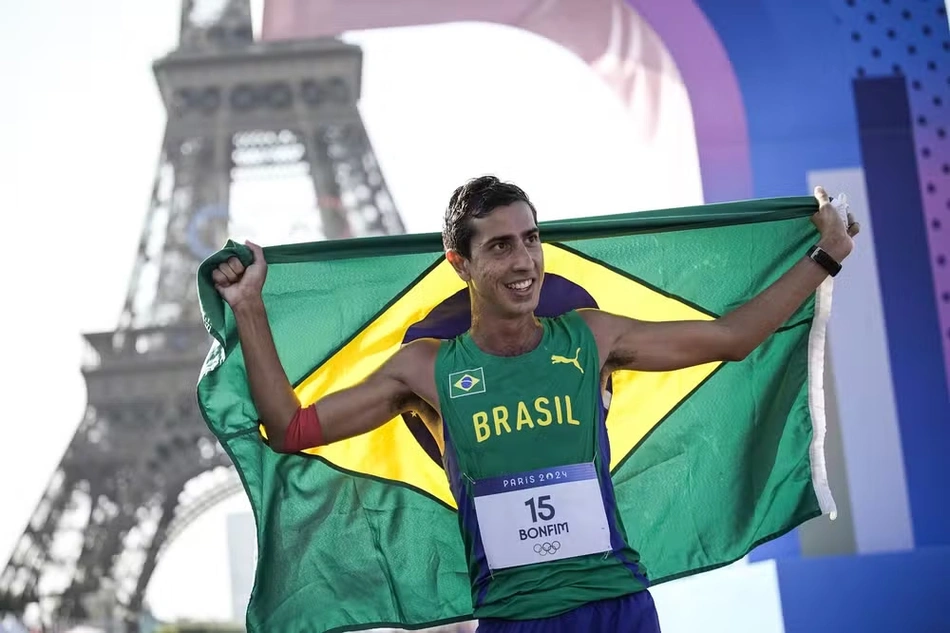 Caio Bonfim conquista medalha de prata