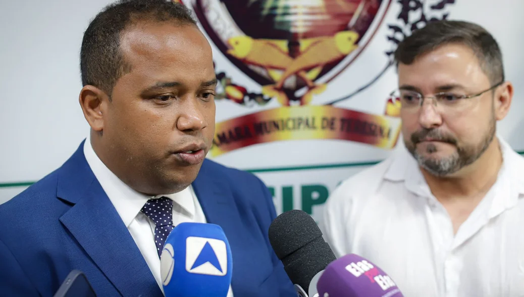 Enzo Samuel fala a imprensa