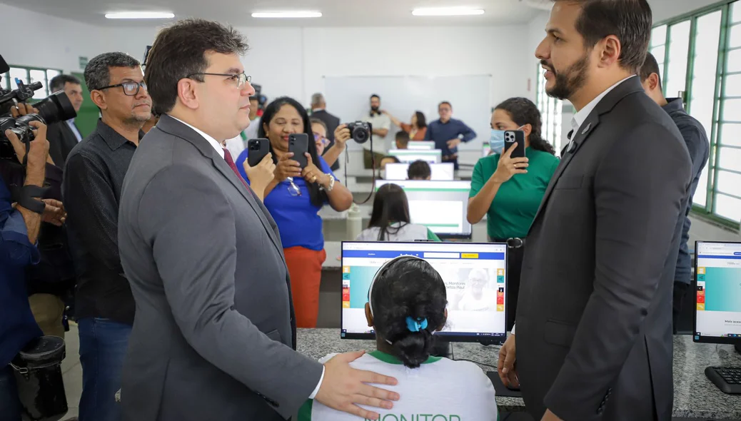 Governador Rafael Fonteles e secretário Washington Bandeira