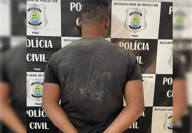 Homem é preso acusado de matar o próprio pai em José de Freitas