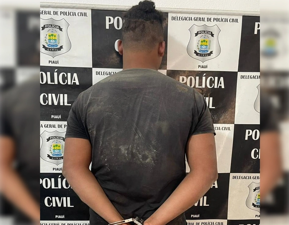 Homem é preso acusado de matar o próprio pai em José de Freitas