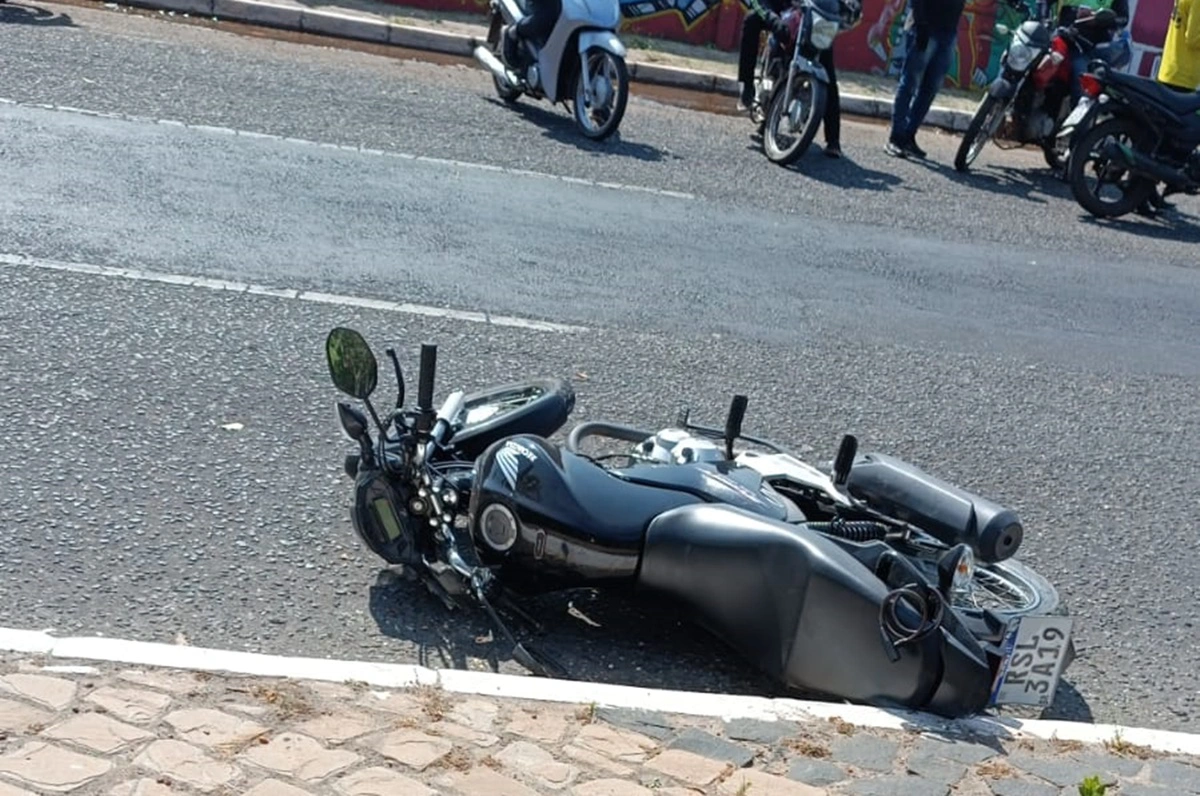 Jovem morreu em acidente de moto na avenida Raul Lopes