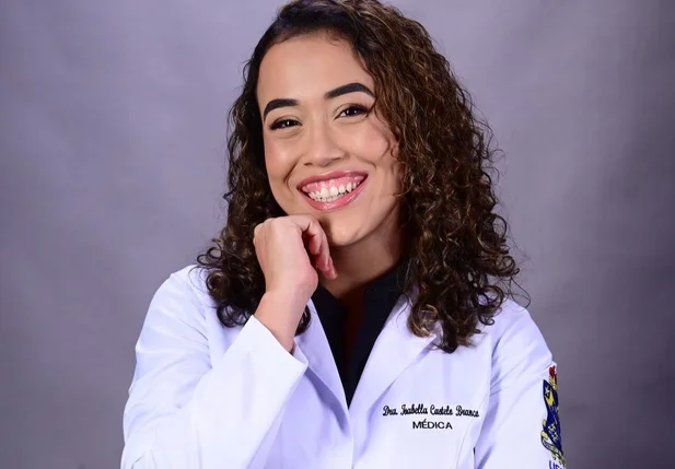 Médica Isabella Castelo Branco