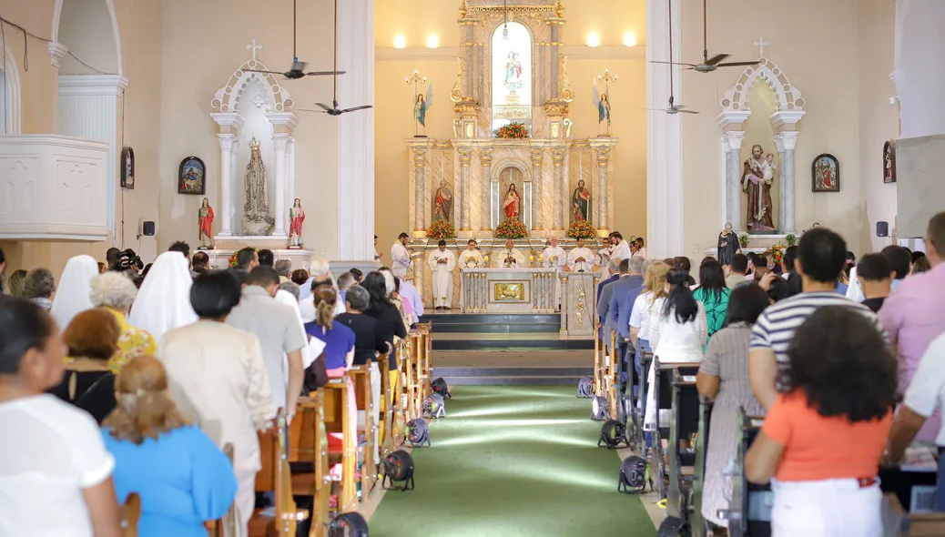 Missa na Igreja Matriz de Teresina