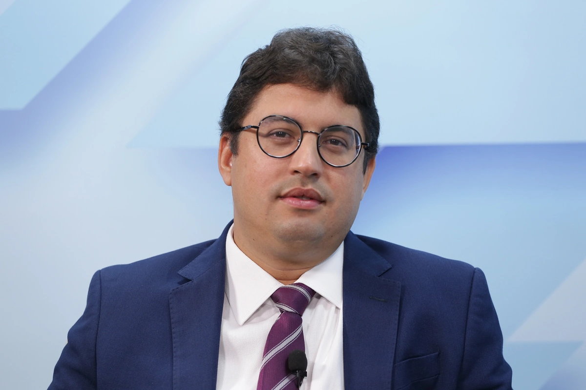 Advogado Carlos Júnior