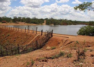 Barreiro construído na região do semiárido brasileiro