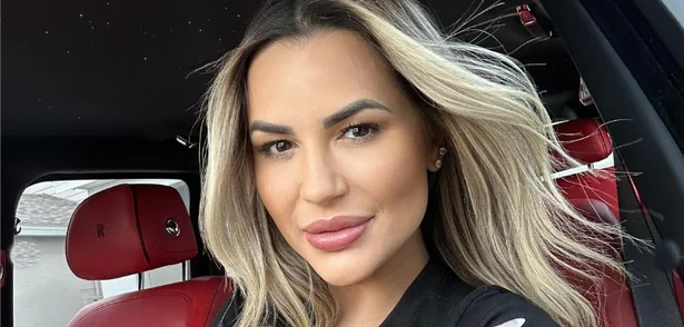 Deolane Bezerra