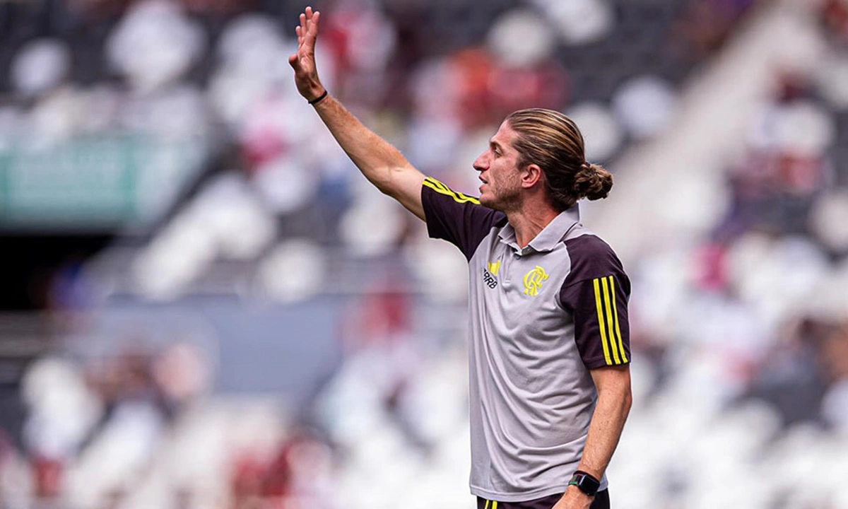 Filipe Luís, atual treinador do sub-20 do Flamengo