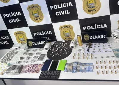 Material apreendido durante a Operação 52 do Denarc
