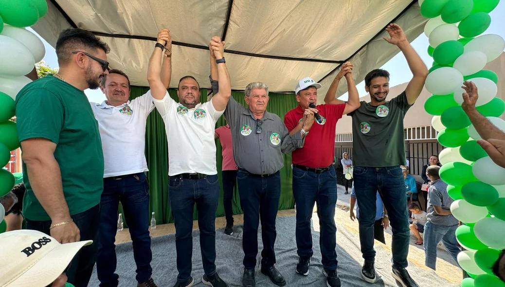 Momento de fala do munistro e de candidatos