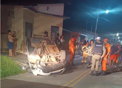 Acidente ocorreu na Rua João Emílio Falcão, no bairro São José, em Parnaíba