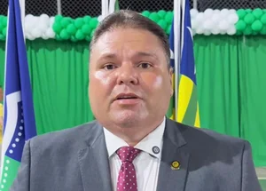 Admaelton Bezerra, prefeito de São José do Piauí