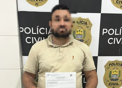 A.P.M.R. foi preso acusado de se passar por advogado em Teresina