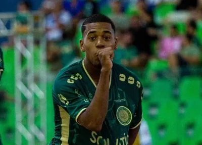 Douglas Ribeiro Silva, 19 anos