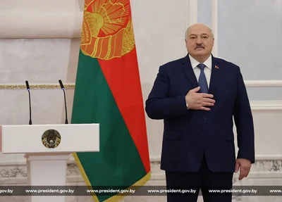 Lukashenko é reeleito presidente de Belarus